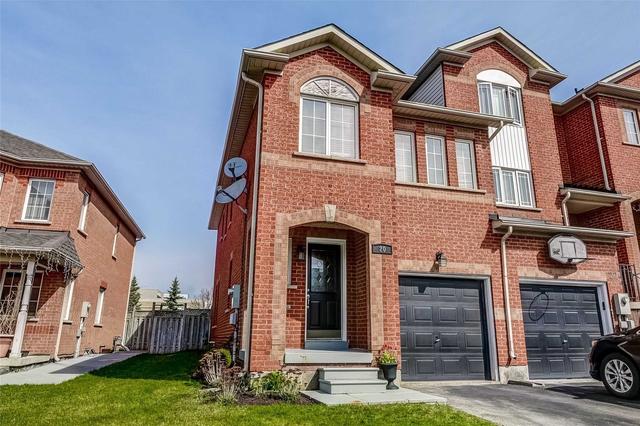 20 Lucena Cres, House attached with 3 bedrooms, 3 bathrooms and 3 parking in Vaughan ON | Image 12