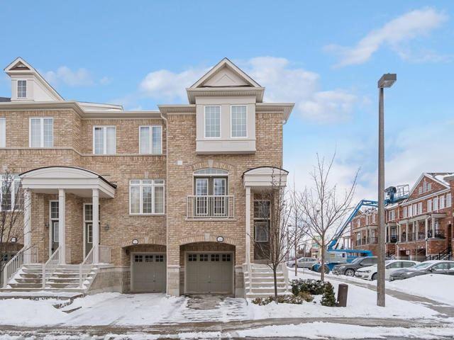 7199 Triumph Lane, Townhouse with 3 bedrooms, 3 bathrooms and 1 parking in Mississauga ON | Image 1