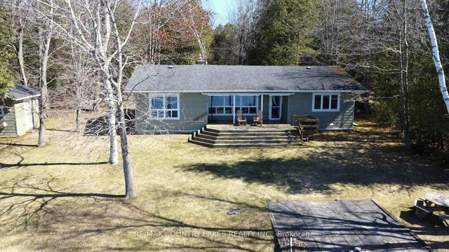 151 Mckelvey Beach Rd, House detached with 5 bedrooms, 2 bathrooms and 8 parking in Kawartha Lakes ON | Image 34