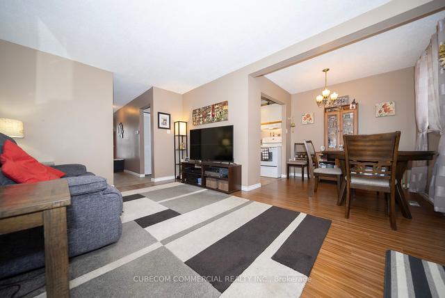 13 - 100 Quigley Rd N, Townhouse with 3 bedrooms, 2 bathrooms and 2 parking in Hamilton ON | Image 20