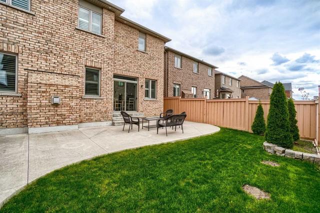 34 Cove Hollow Crt, House detached with 4 bedrooms, 4 bathrooms and 4 parking in Brampton ON | Image 20