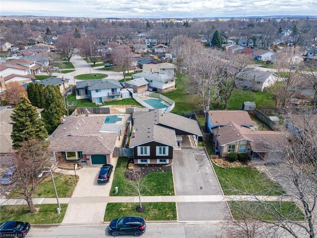 28 Tavistock Road, House detached with 4 bedrooms, 2 bathrooms and 5 parking in St. Catharines ON | Image 34