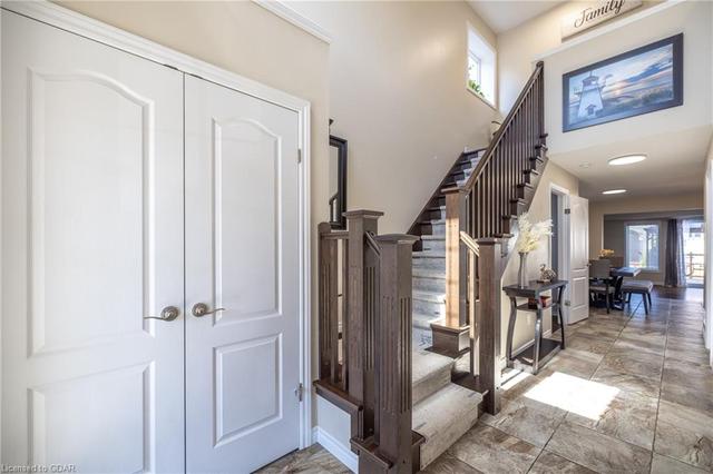 201 Summit Ridge Drive Drive, House detached with 3 bedrooms, 3 bathrooms and 3 parking in Guelph ON | Image 47