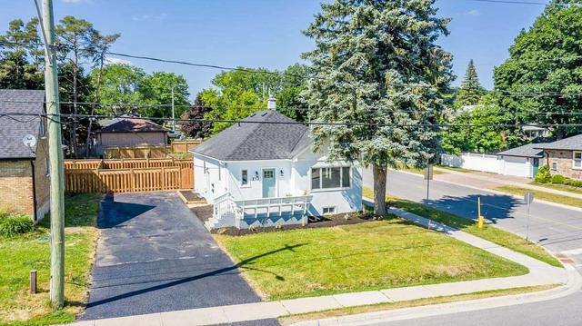 240 Codrington St, House detached with 3 bedrooms, 2 bathrooms and 6 parking in Barrie ON | Image 27