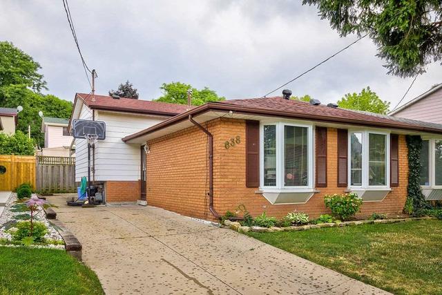 638 Greenhill Ave, House semidetached with 3 bedrooms, 2 bathrooms and 2 parking in Hamilton ON | Image 12