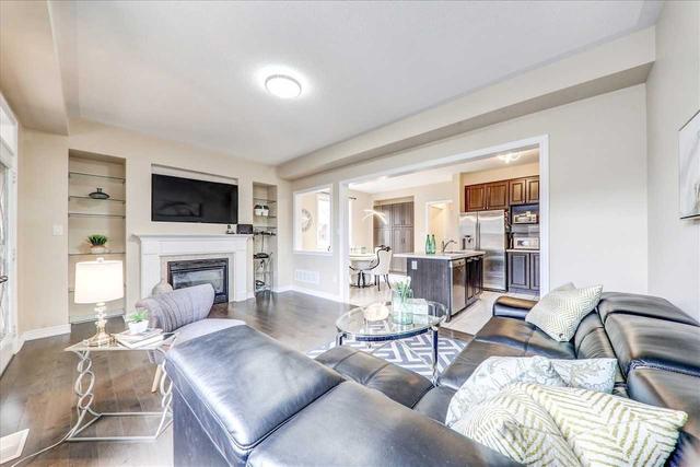 107 Cornwall Dr, House semidetached with 3 bedrooms, 3 bathrooms and 3 parking in Markham ON | Image 8