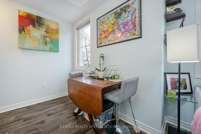 213 - 370 Hopewell Ave, Townhouse with 2 bedrooms, 2 bathrooms and 1 parking in Toronto ON | Image 17