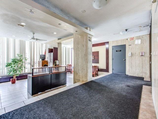 1202 - 10 Sunny Glenway, Condo with 2 bedrooms, 1 bathrooms and 1 parking in Toronto ON | Image 10
