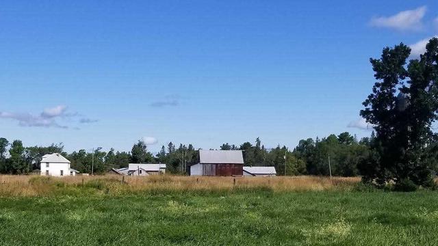 27 Farm Lane, House detached with 4 bedrooms, 1 bathrooms and 14 parking in Parry Sound, Unorganized, Centre Part ON | Image 1