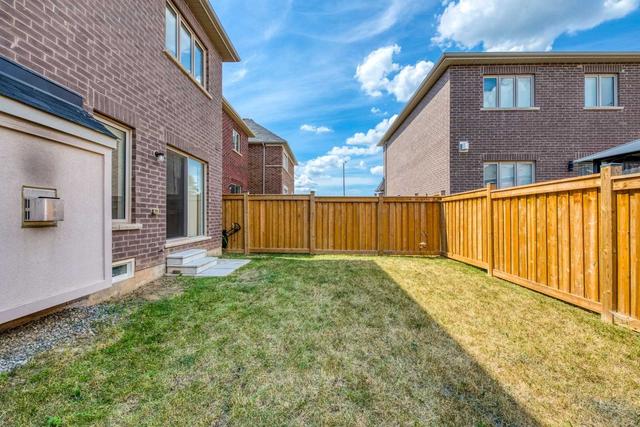 3899 Leonardo St, House detached with 3 bedrooms, 3 bathrooms and 2 parking in Burlington ON | Image 32