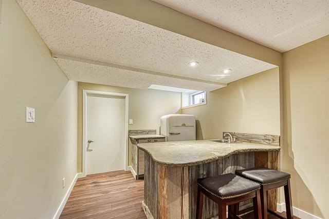 16 Roseview Drive Nw, House detached with 5 bedrooms, 3 bathrooms and 2 parking in Calgary AB | Image 35