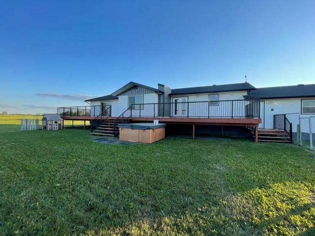 260029 Range Road 251, House detached with 3 bedrooms, 2 bathrooms and 10 parking in Wheatland County AB | Image 40