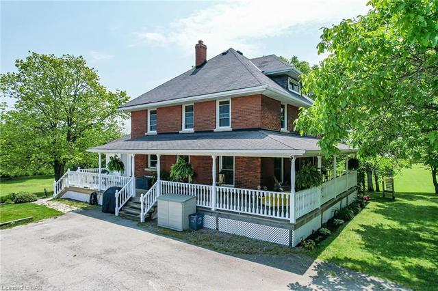 2374 Mewburn Road, Home with 4 bedrooms, 1 bathrooms and 15 parking in Niagara Falls ON | Image 12