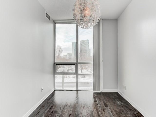 106 - 15 Legion Rd, Townhouse with 3 bedrooms, 3 bathrooms and 2 parking in Toronto ON | Image 8