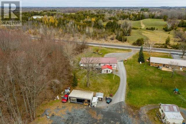 390 County Rd 40 Rd, House detached with 3 bedrooms, 3 bathrooms and 12 parking in Douro Dummer ON | Image 34