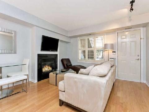 th #61 - 208 Niagara St, Townhouse with 1 bedrooms, 1 bathrooms and 1 parking in Toronto ON | Image 2