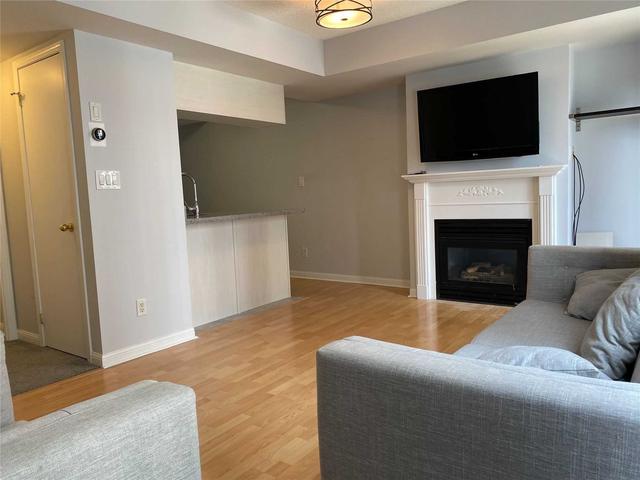 639 - 3 Everson Dr, Townhouse with 2 bedrooms, 2 bathrooms and 1 parking in Toronto ON | Image 9