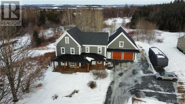 1390 - 560 Route, House detached with 4 bedrooms, 2 bathrooms and null parking in Wakefield NB | Image 1