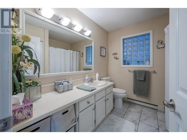 205 - 62 Dauphin Avenue, House attached with 2 bedrooms, 2 bathrooms and 1 parking in Penticton BC | Image 33