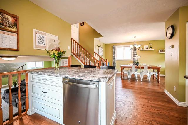 391 Rexford Dr, House detached with 3 bedrooms, 2 bathrooms and 3 parking in Hamilton ON | Image 37