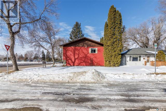 801 V Avenue N, House detached with 4 bedrooms, 3 bathrooms and null parking in Saskatoon SK | Image 6