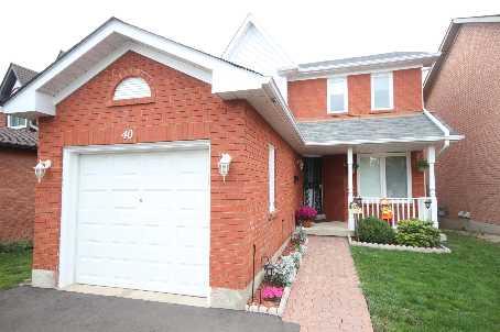 40 Bighorn Cres, House detached with 3 bedrooms, 3 bathrooms and 5 parking in Brampton ON | Image 1