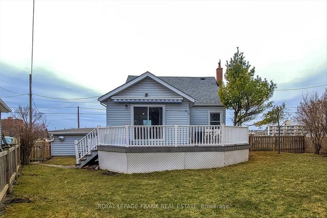53 Edgewater Blvd, House detached with 3 bedrooms, 3 bathrooms and 3 parking in Peterborough ON | Image 11