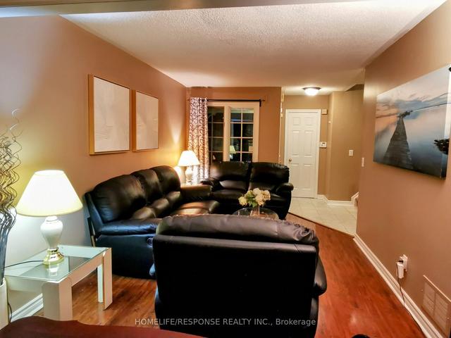 47 Heathcliffe Sq N, Townhouse with 3 bedrooms, 4 bathrooms and 2 parking in Brampton ON | Image 12