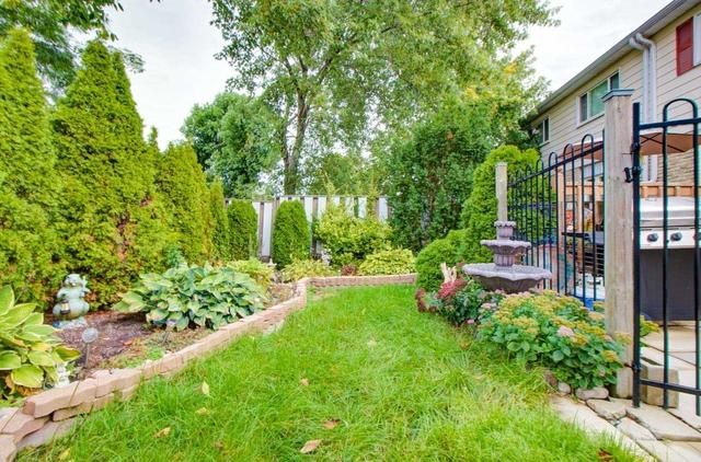 44 Shootfield Cres, House semidetached with 4 bedrooms, 3 bathrooms and 2 parking in Toronto ON | Image 15