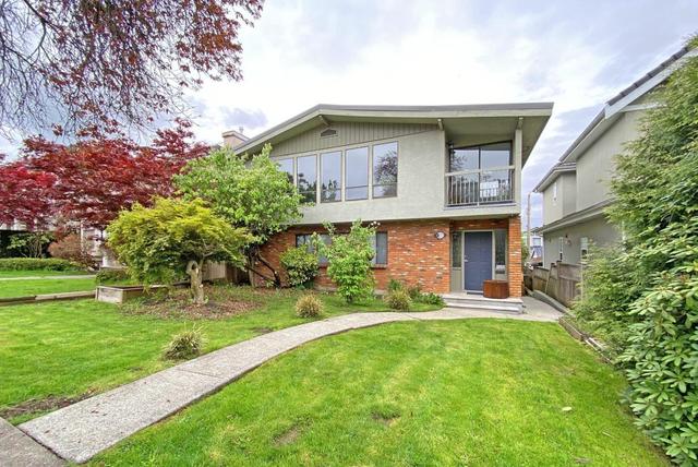 2855 Alamein Avenue, House detached with 5 bedrooms, 4 bathrooms and null parking in Vancouver BC | Card Image