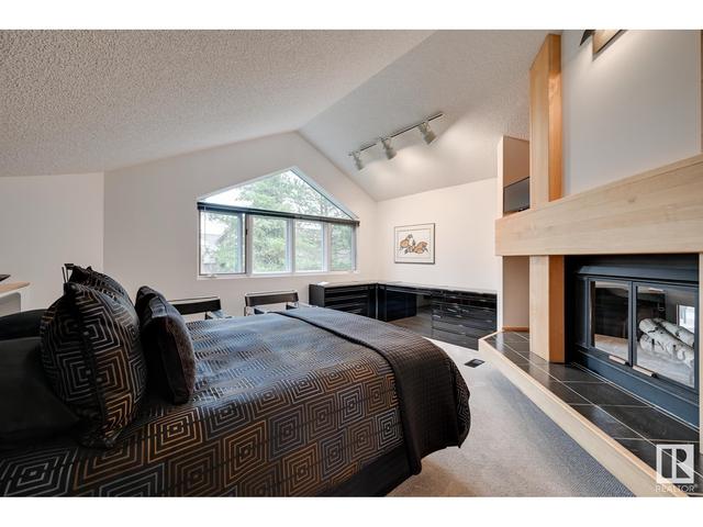 18107 4 Av Sw, House detached with 5 bedrooms, 3 bathrooms and null parking in Edmonton AB | Image 28