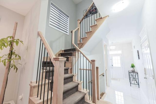 83 Greenhouse Lane, House detached with 5 bedrooms, 3 bathrooms and 6 parking in Whitchurch Stouffville ON | Image 7