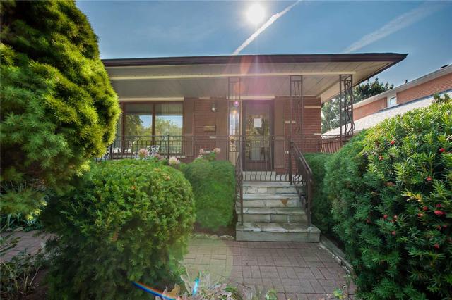 100 Portico Dr, House detached with 4 bedrooms, 2 bathrooms and 4 parking in Toronto ON | Image 23