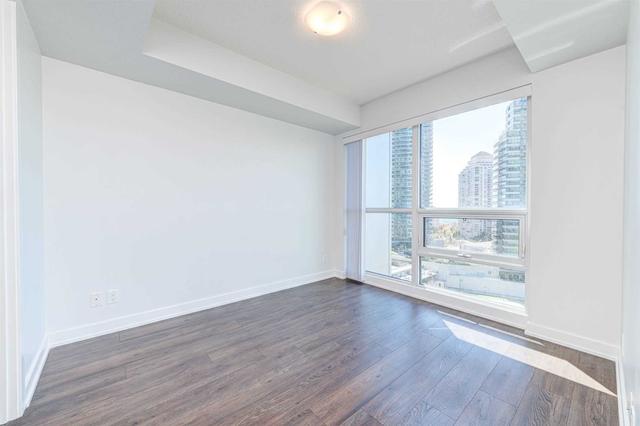 1302 - 2220 Lake Shore Blvd W, Condo with 2 bedrooms, 2 bathrooms and 1 parking in Toronto ON | Image 5