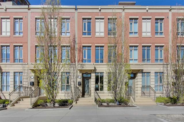 th3 - 928 Mount Pleasant Rd, Townhouse with 3 bedrooms, 3 bathrooms and 2 parking in Toronto ON | Image 1