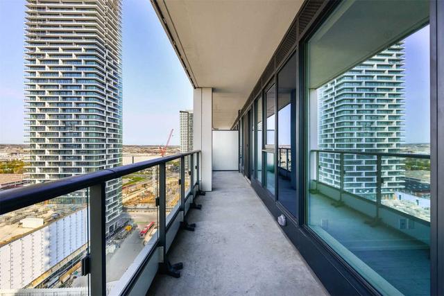2001 - 5 Buttermill Ave, Condo with 2 bedrooms, 2 bathrooms and 1 parking in Vaughan ON | Image 10