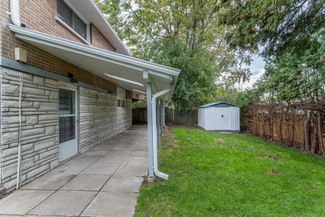 384 Elizabeth St, House detached with 3 bedrooms, 1 bathrooms and 4 parking in Oshawa ON | Image 11