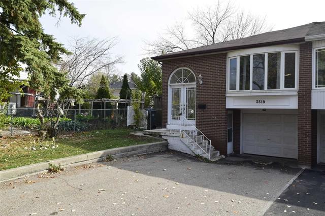 3519 Oakglade Cres, House semidetached with 3 bedrooms, 2 bathrooms and 3 parking in Mississauga ON | Image 12