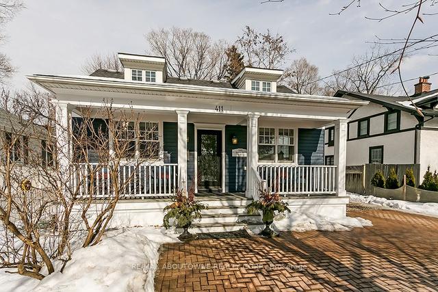 411 Trafalgar Rd, House detached with 2 bedrooms, 3 bathrooms and 3 parking in Oakville ON | Image 1
