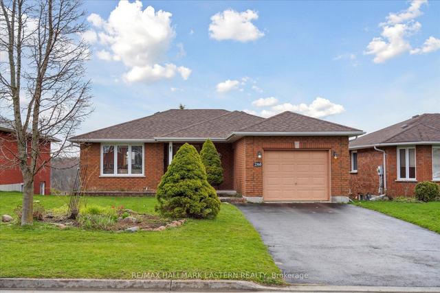 2560 Idyllwood Cres, House detached with 2 bedrooms, 2 bathrooms and 3 parking in Peterborough ON | Image 1