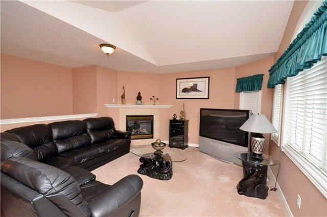 80 Orchid Dr, House detached with 3 bedrooms, 4 bathrooms and 4 parking in Brampton ON | Image 10