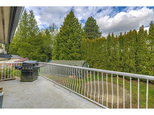 26753 30 Avenue, House detached with 5 bedrooms, 3 bathrooms and 6 parking in Langley BC | Image 20