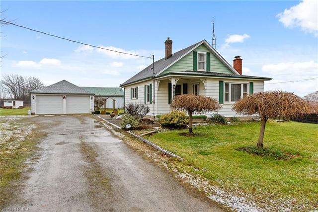 9062 Sodom Road, House detached with 4 bedrooms, 1 bathrooms and 8 parking in Niagara Falls ON | Image 1