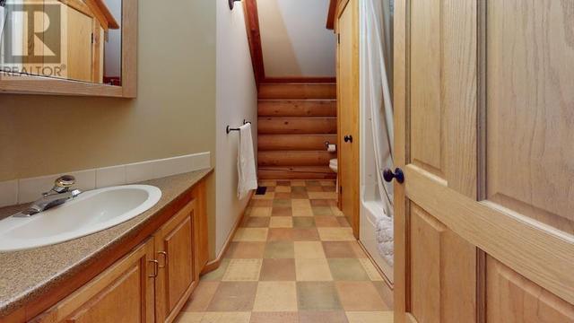 999 Fourth Lin, House detached with 5 bedrooms, 3 bathrooms and null parking in Sault Ste. Marie ON | Image 34