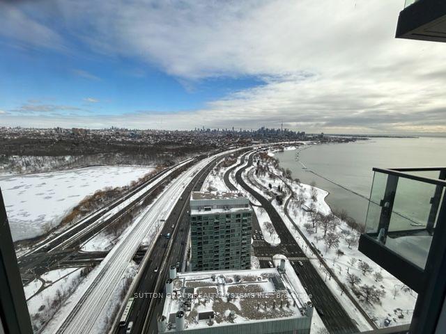 4002 - 1926 Lake Shore Blvd W, Condo with 3 bedrooms, 3 bathrooms and 1 parking in Toronto ON | Image 5