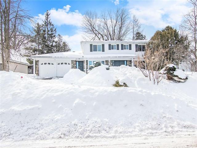 6 Langholm Crescent, House detached with 5 bedrooms, 4 bathrooms and 6 parking in Ottawa ON | Image 1