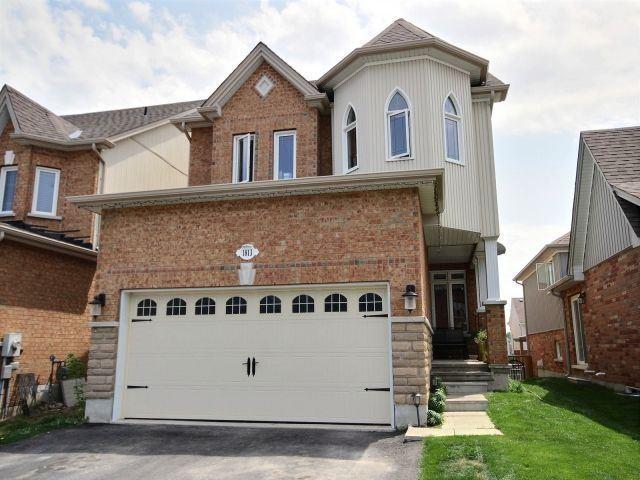 1813 Lamstone St, House attached with 5 bedrooms, 5 bathrooms and 2 parking in Innisfil ON | Image 1