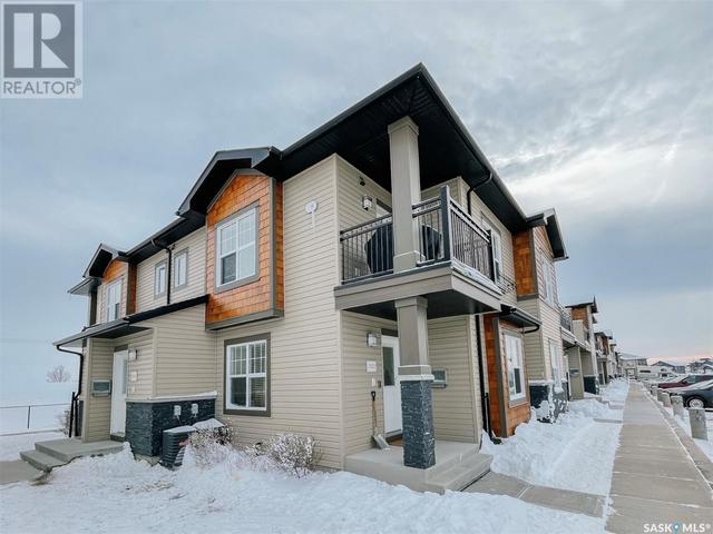 2003 - 1015 Patrick Crescent, House attached with 2 bedrooms, 1 bathrooms and null parking in Saskatoon SK | Card Image