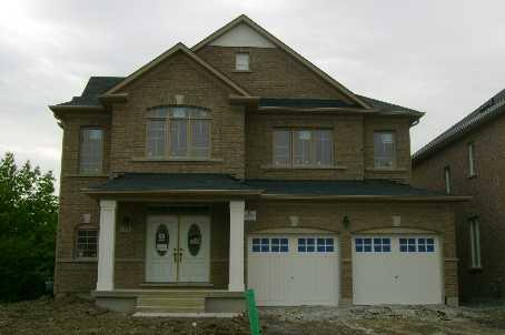 114 Fahey Dr, House detached with 4 bedrooms, 4 bathrooms and 4 parking in Brampton ON | Image 1