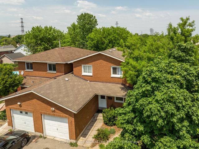 724 Dunn Ave, House attached with 3 bedrooms, 2 bathrooms and 3 parking in Hamilton ON | Image 25